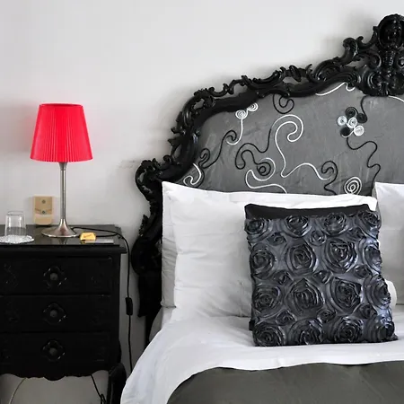 Gallery Guesthouse