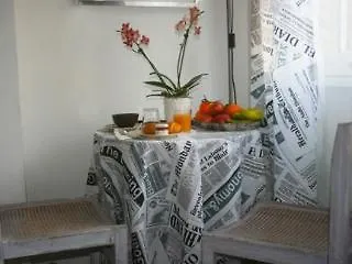 Gallery 3*
